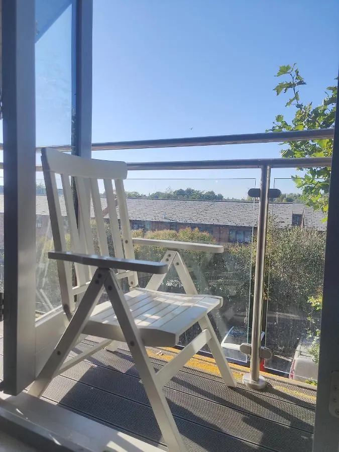 Light Modern 1 Bedroom Apartment Cambridge  United Kingdom